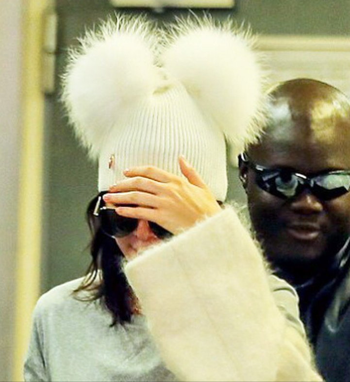 Kendalljenner-pompomshats