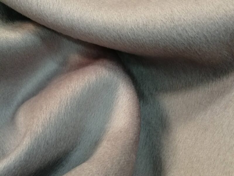 cashmere-coat-fabric cashmere-coat-fabric